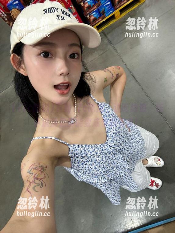 17c吃瓜 下载17c吃瓜,边吃边追,连小道消息都能变成你的零食!