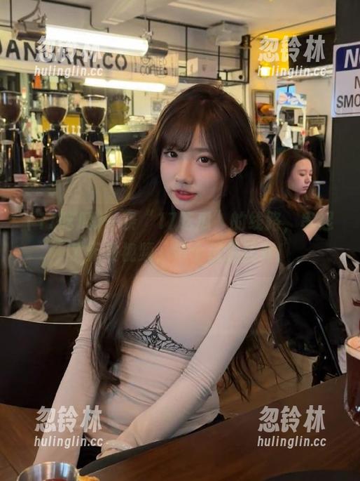 一条“17吃瓜”的线路，串起了无数视频，每个都是猛料！