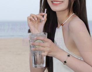 跳进51吃瓜首页，走吧，瓜香四溢带你走！