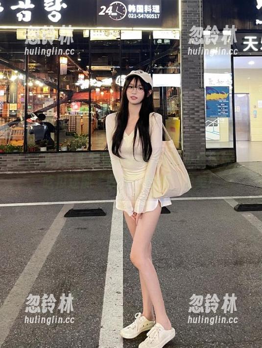 我发现www.51吃瓜更好玩，吃瓜还能“收藏”起来，完美！