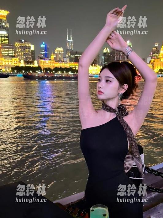 随便点一下，不知不觉就把51吃瓜网的网站安在手机上了，呜呜