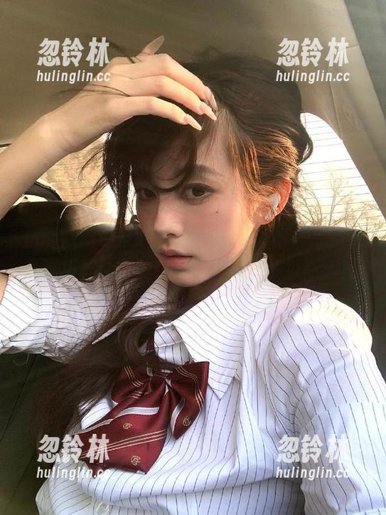 51吃瓜群众 带着你的小心心,点击“51吃瓜群众”的链接,惊奇许多瓜斯人!