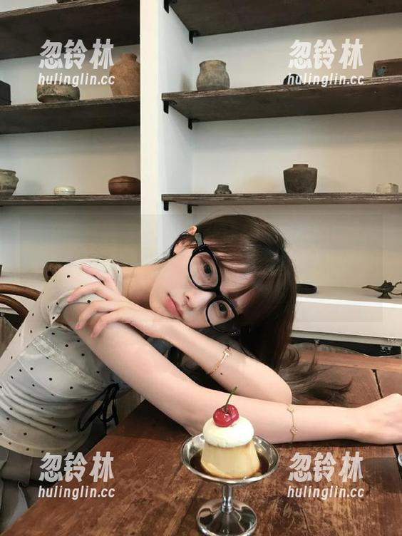 最新吃瓜网51爆料呱呱wiwi的内幕外泄，心情像吃了个生瓜果，果然又酸又甜！