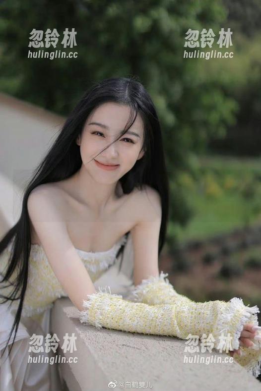 在91吃瓜网视频里，看黑料滑稽闹剧上演，快乐无价！