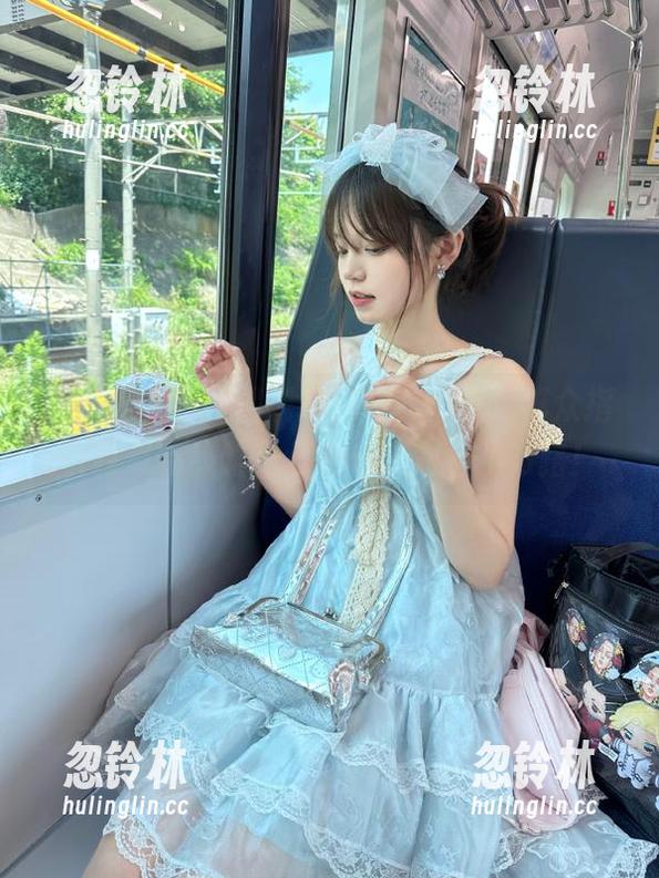 91黑料 91黑料的灯塔,为吃瓜群众指引特奇特线路,从此走上欢乐不归路!