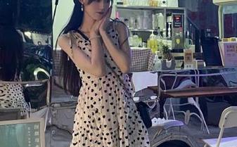 苹果版“www.hl155.ccm”：吃瓜的同时还能剥掉你的烦恼皮吗？