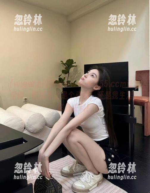 网址www.hl155.ccm让我觉得，吃瓜不止是个动词，还是我生活的必备佐料！