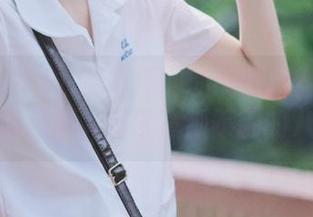 一起吃瓜网的热搜榜？我永不迷路，直接潜入那连渣都不剩的八卦河！