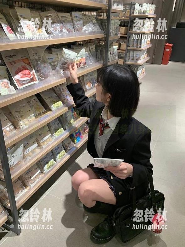 今日吃瓜来袭，快下载接收每日更新，包你一天都是围绕八卦转！