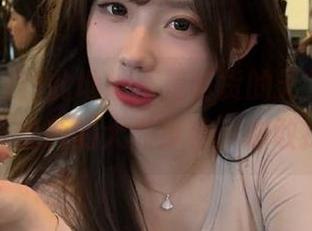 此地址不是吃货的天堂，而是冲哥精选黑料的大显身手，你敢探险吗？