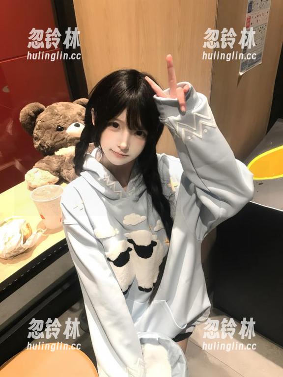 吃瓜网 吃瓜网的官网下载链接到底藏在哪里,就像头脑风暴后那轻微的空虚。