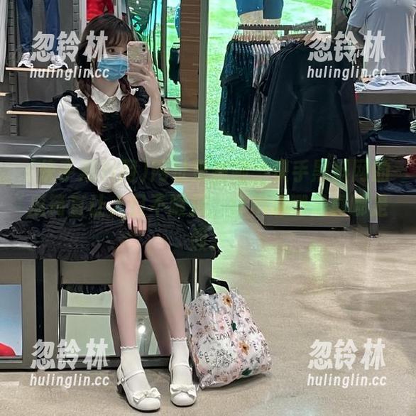 网址更新啦，快手黑料网的瓜简直让人目不暇接，分不清哪是真哪是假。
