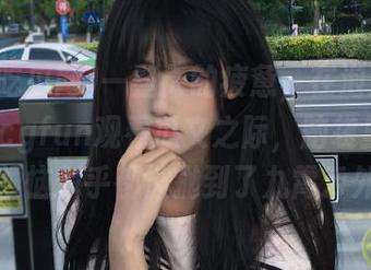 一整天的疲惫，在泡泡吃瓜网ppcgfun观看瓜文之际，脑袋里的所有烦恼似乎都被抛到了九霄云外。