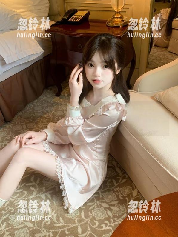 观看黑料社官网，仿佛打开了一扇通往戏精世界的神奇大门。