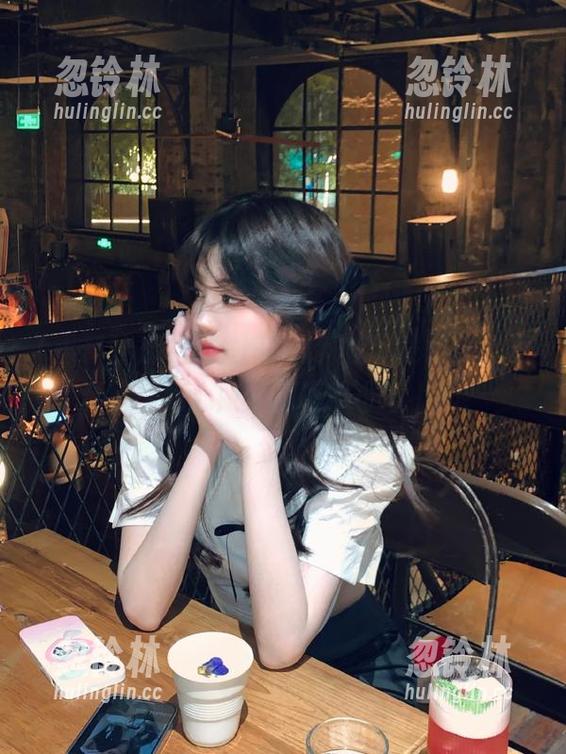 发布会上的黑料社下载网址，不至于让我心脏病犯吧？小心小心！