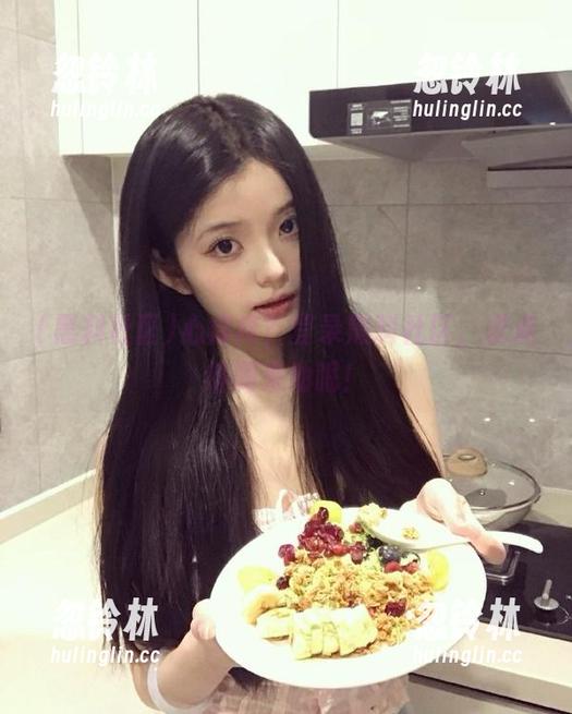 心痒痒？登录黑料社区，求点绯闻来助眠！