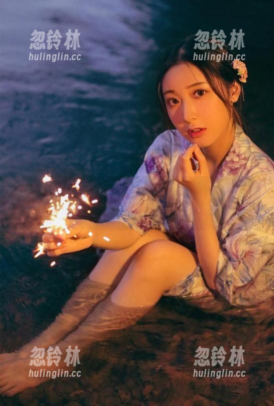 听说登录完“黑料老司机”，可以看到不一样的风景哦
